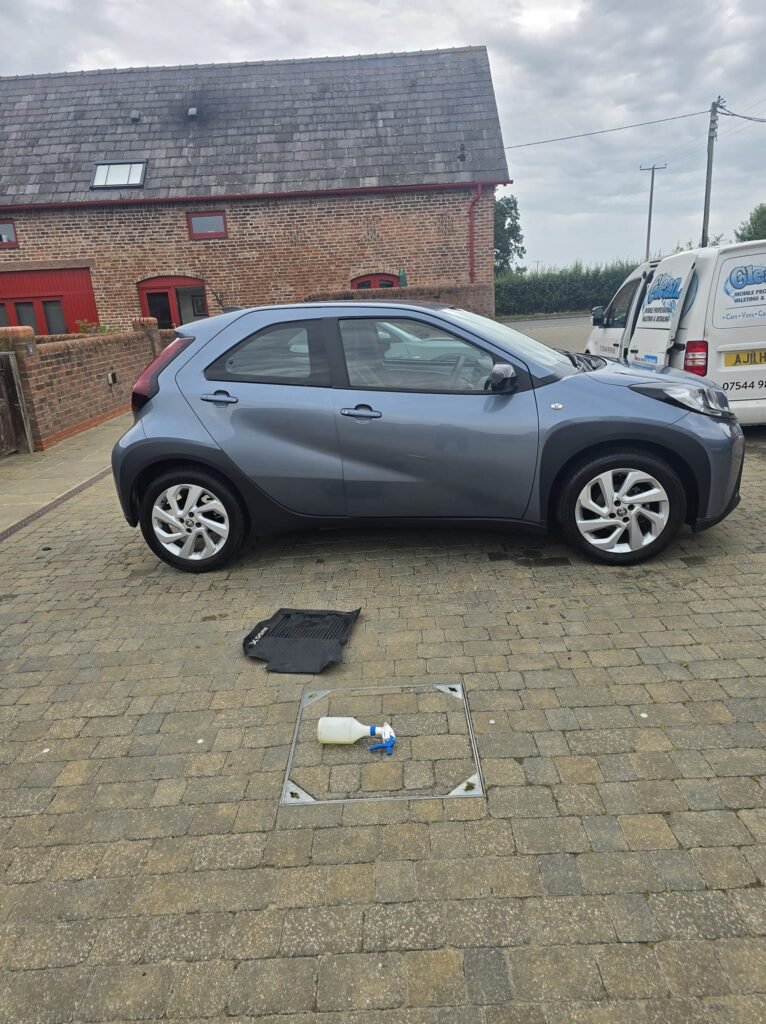 Clean Ezy Valeting-4